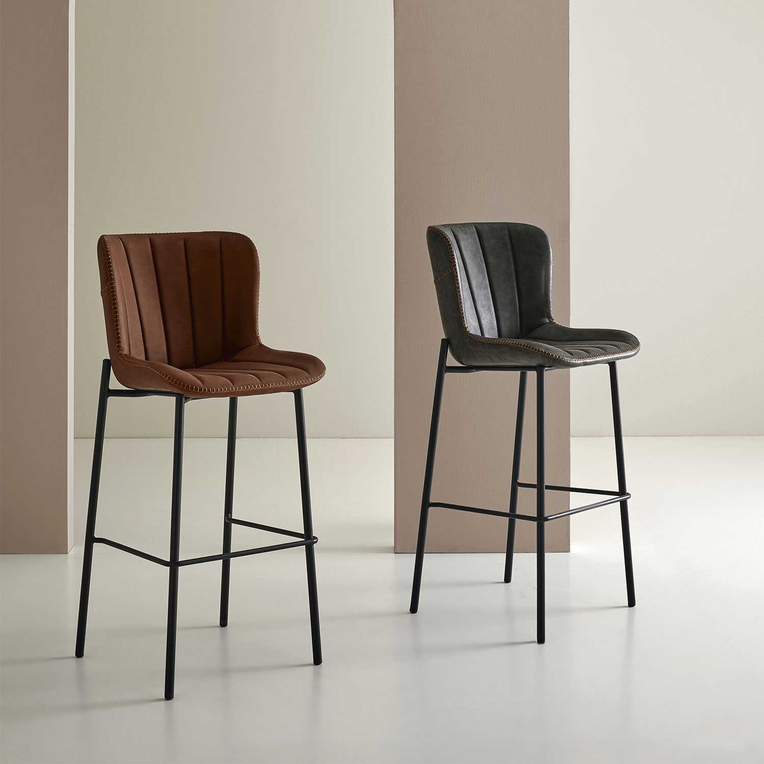 TABURETE RILEY GRIS 6 TABURETE RILEY GRIS - Imagen 6